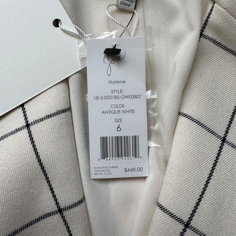 Blazer - Picture 5 of 6
